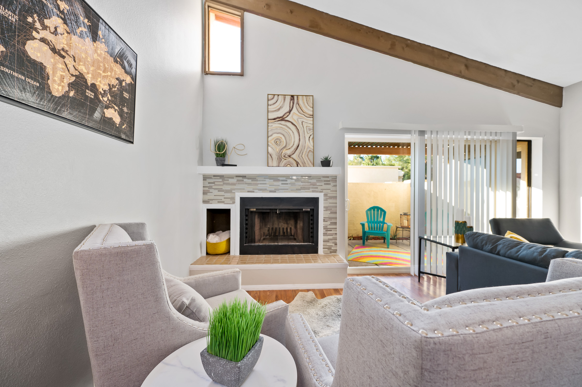 4643 E Cactus Rd 4643 E Cactus Rd